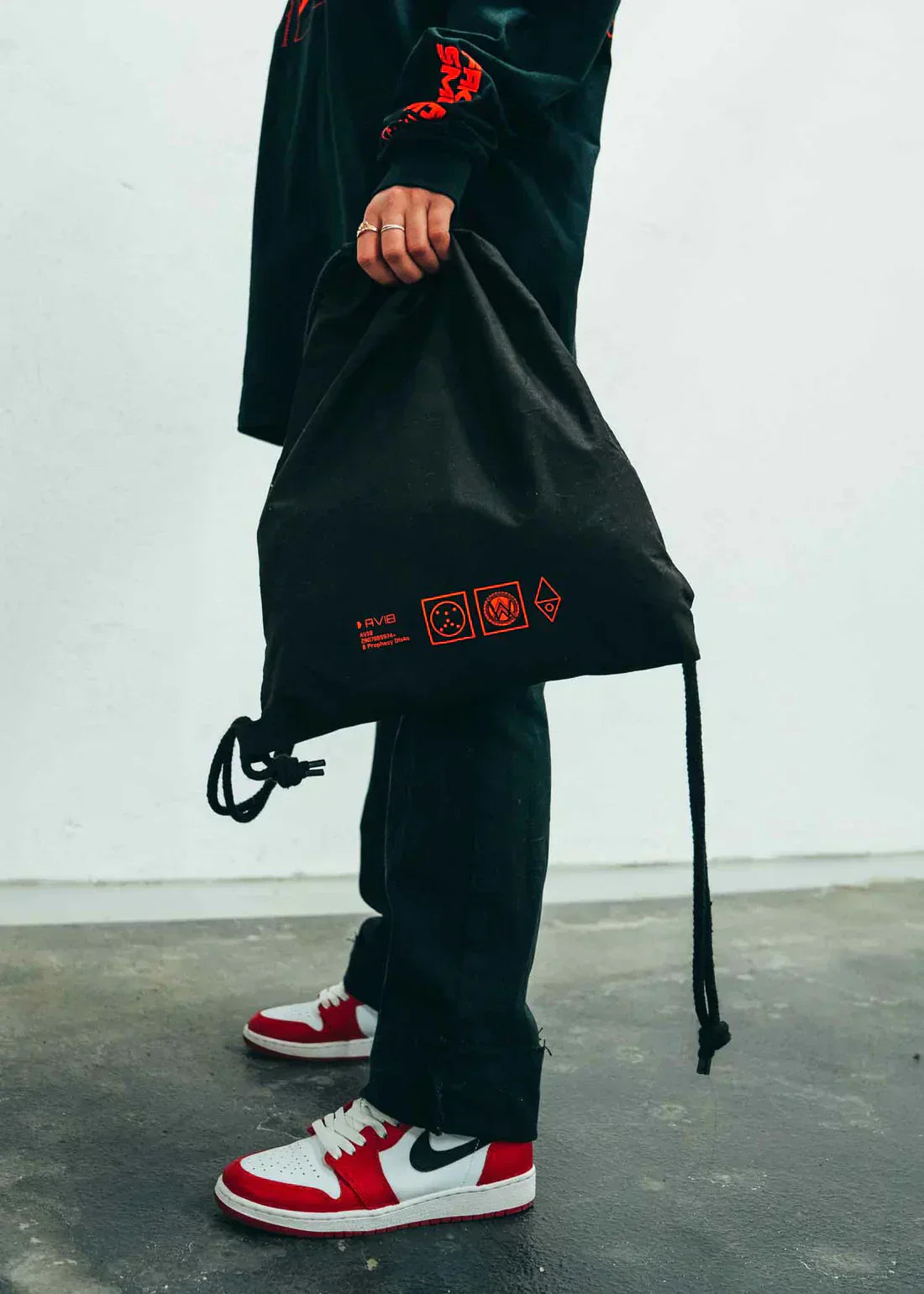AVI-8 Gymbag Alan Walker Official Merch